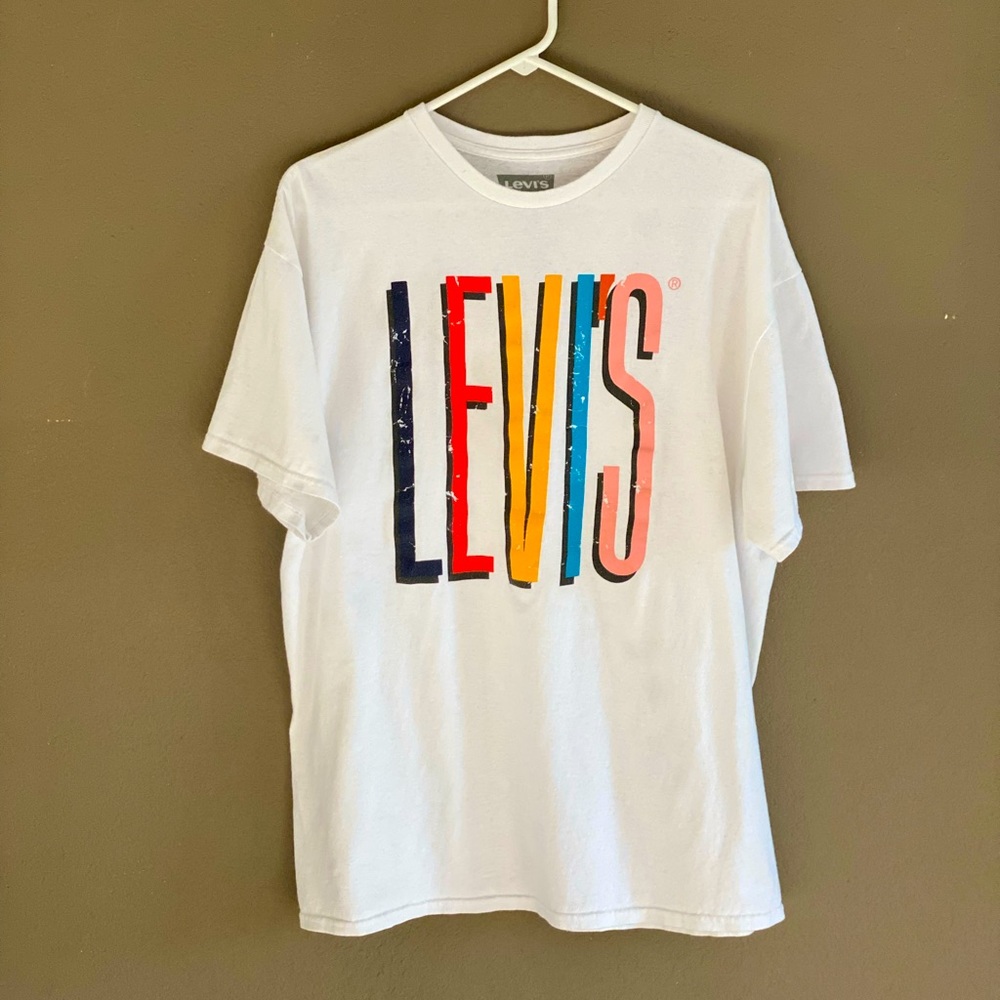 Levi’s T-shirt